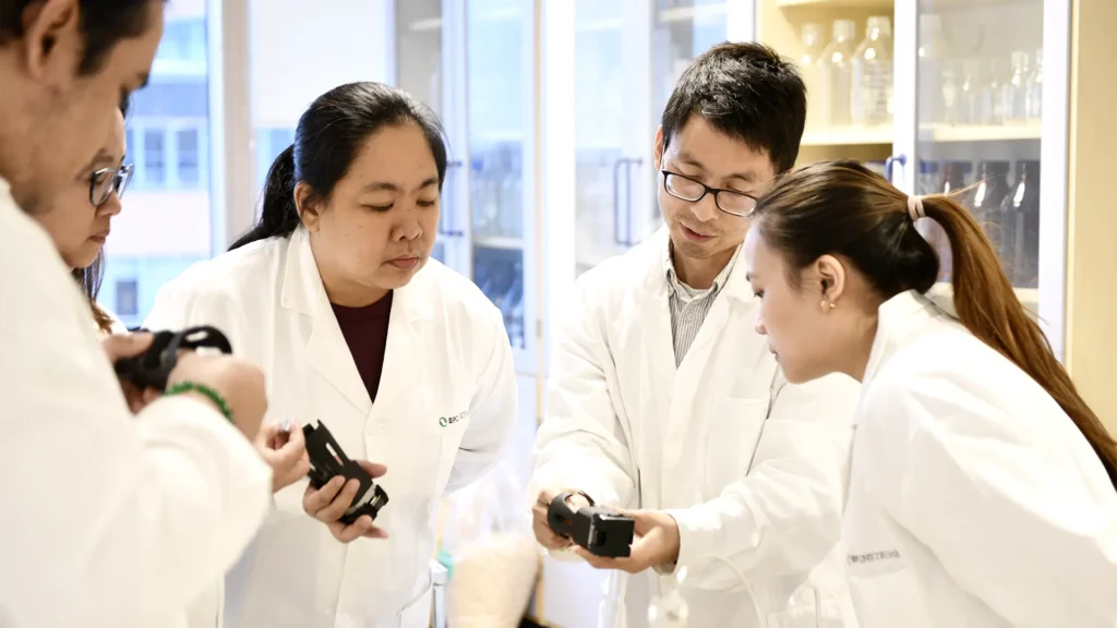 Hands on biodegradability training with the Philippines research team